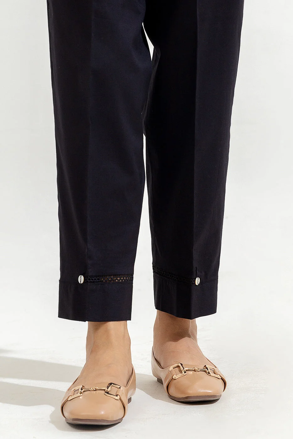 BASIC STRAIGHT PANTS