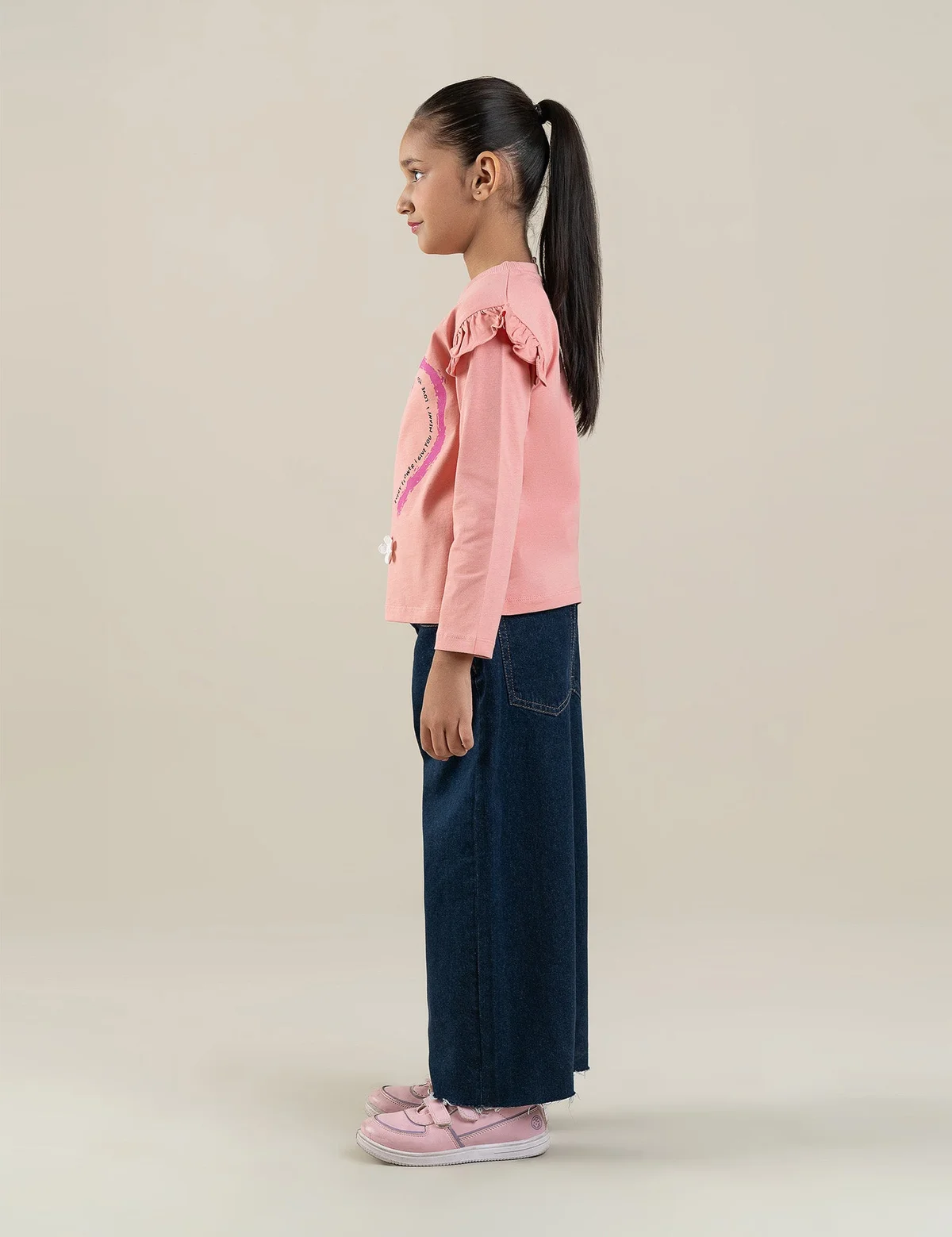 HEART AND FLOWER RUFFLE SLEEVE SWEATSHIRT - view 4