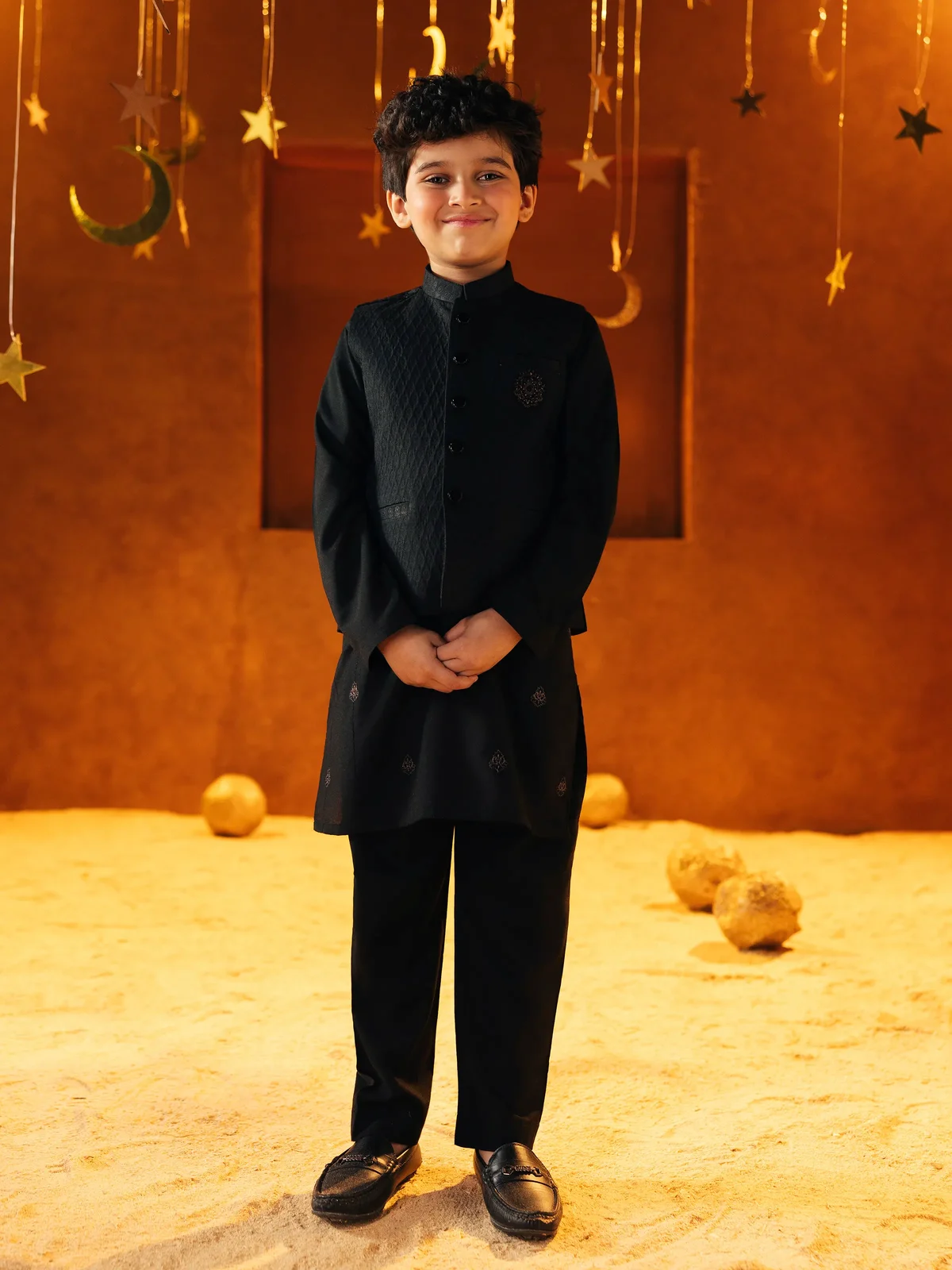 Boy's Black Waist Coat Suit - EBTWCSC5-032 - view 5
