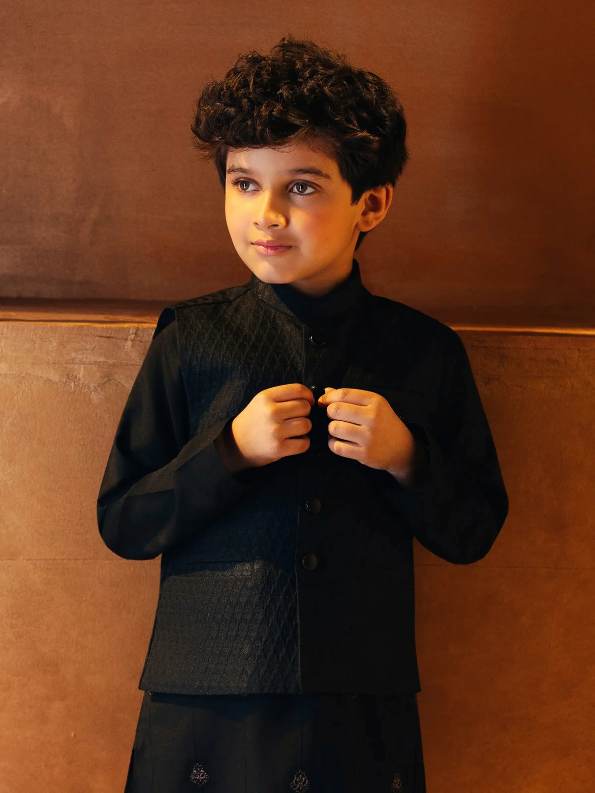 Boy's Black Waist Coat Suit - EBTWCSC5-032 - view 2