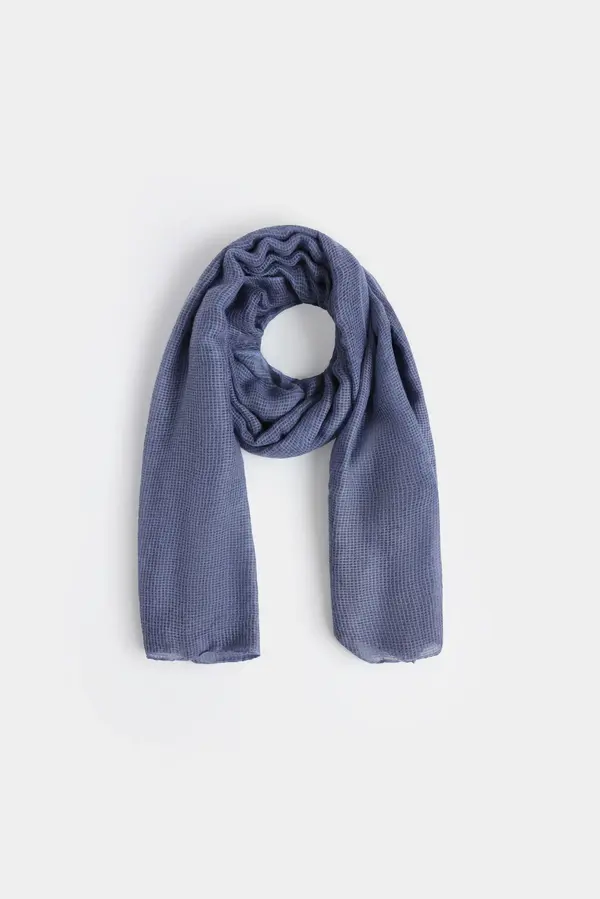 Basic Textured Scarf