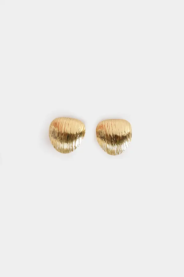 Hammered Studs
