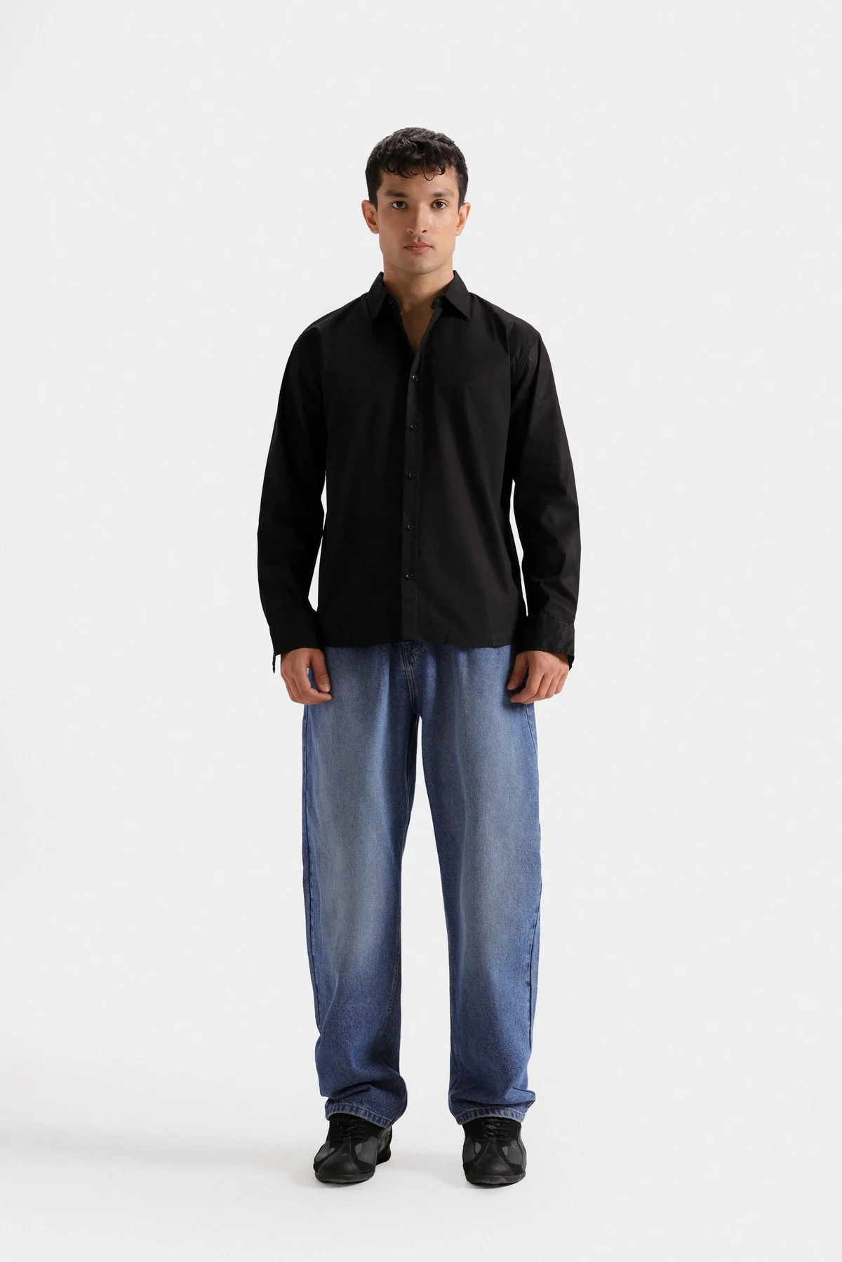 Basic Shirt - F0942-103 - Regular Fit - Black