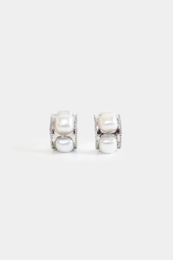 Chunky Pearl Hoops